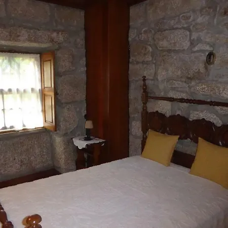 Country house Casa Do Rio Moita (Viseu)